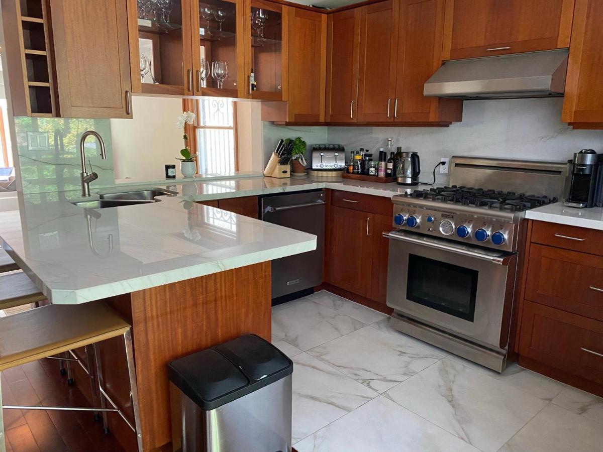 Superb Beach Home:Heated Pool-Hot Tub Open 365Days โตรอนโต ภายนอก รูปภาพ
