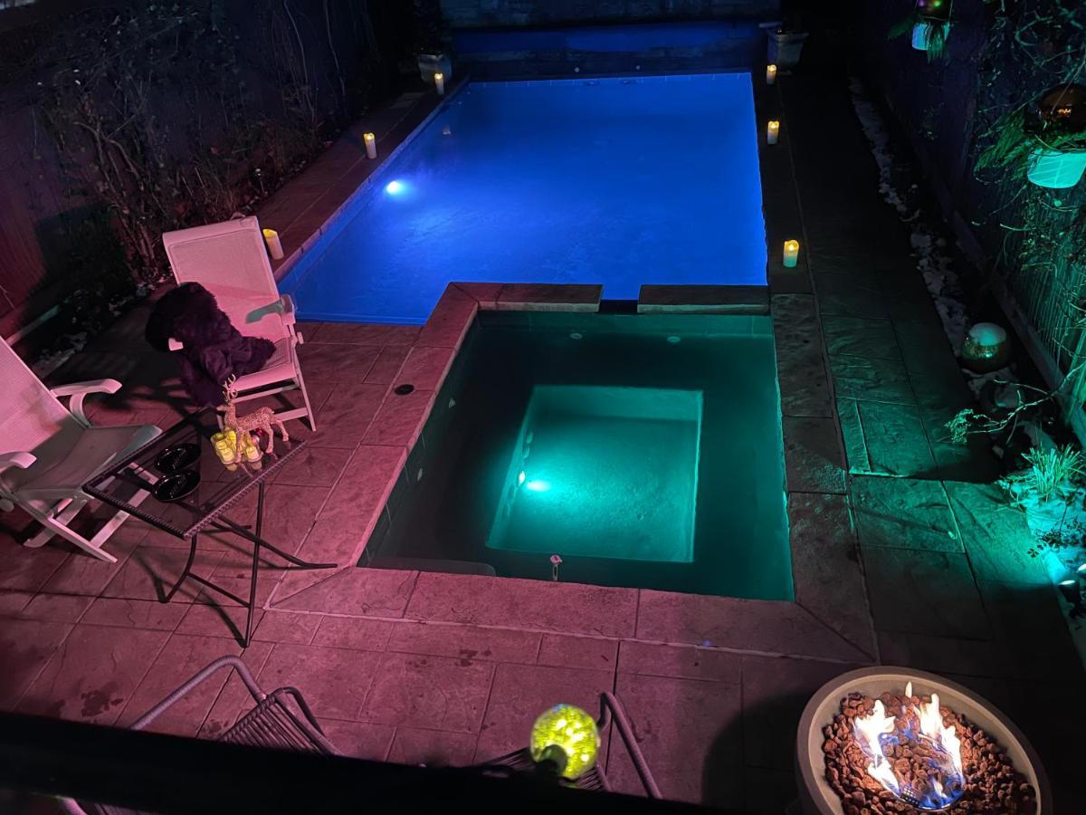 Superb Beach Home:Heated Pool-Hot Tub Open 365Days โตรอนโต ภายนอก รูปภาพ
